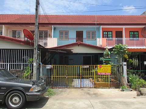 ทาวน์เฮาส์  กบินทร์บุรี ปราจีนบุรี